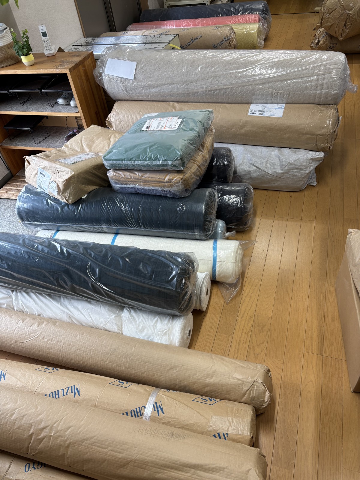 裁断用生地入荷！